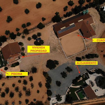 Finca Santa Lucia Alojamientos Mazarambroz Ngoại thất bức ảnh